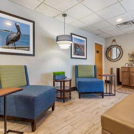 Comfort Suites Southport - Oak Island Exterior photo